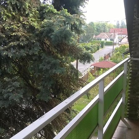 Eva Vendeghaz Villa บาลาตอนแลลเล ภายนอก รูปภาพ