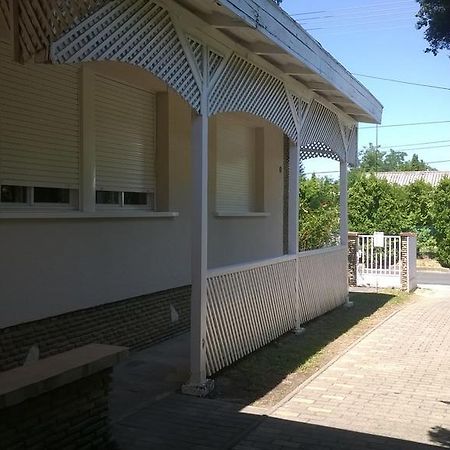 Eva Vendeghaz Villa บาลาตอนแลลเล ภายนอก รูปภาพ